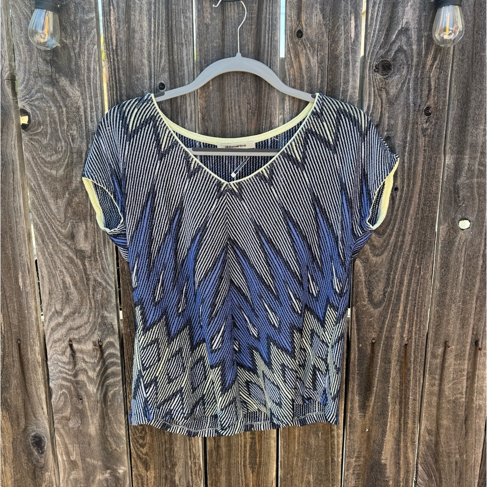 Aldo Martin's Blue Black Yellow Chevron V Neck Short Sleeve t-shirt shirt Med/Lg